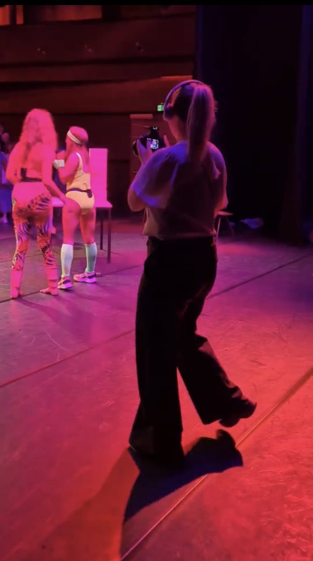 Irene filmt tijdens een event